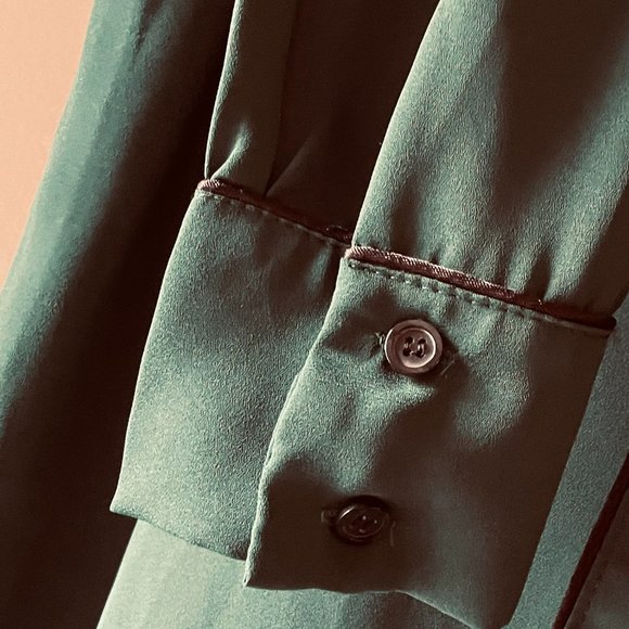 NWT Boohoo green & black blouse SIZE 12 - Picture 6 of 7